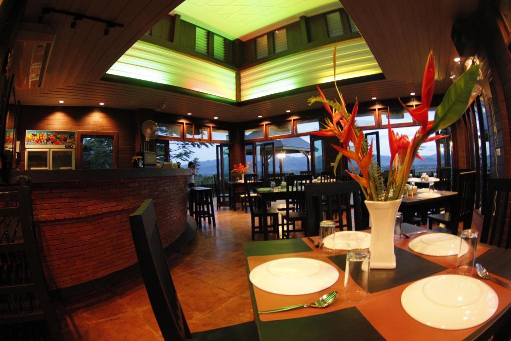 Thaton Hill Resort Mae Ai Exterior photo